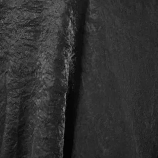 Crush Black Linens